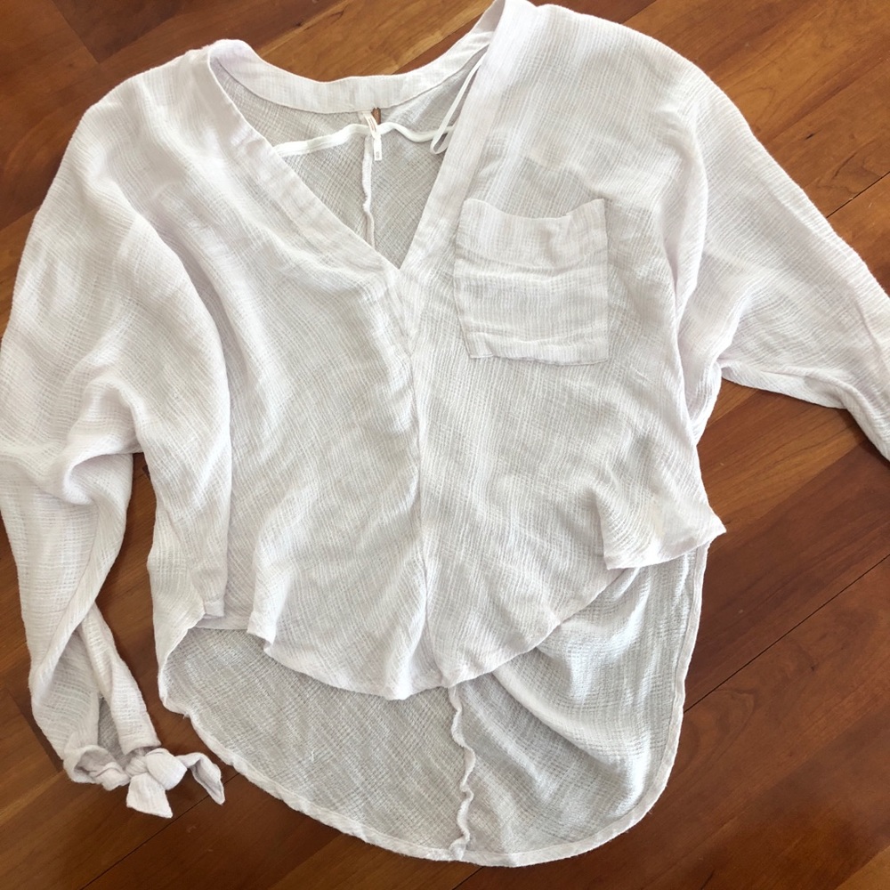 Free people flowy top (never worn)